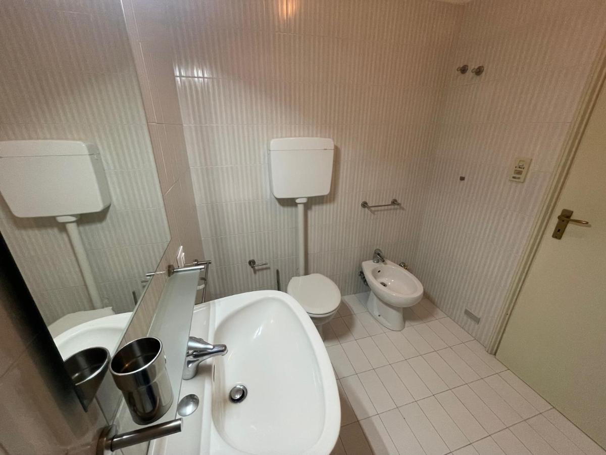 Residence Selenis Bilocale Vista Piscina - Agenzia Cocal Caorle Eksteriør bilde